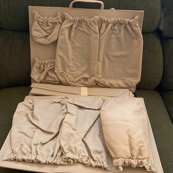 Tote Savvy organizer in color Almond - Picture 2 of 4